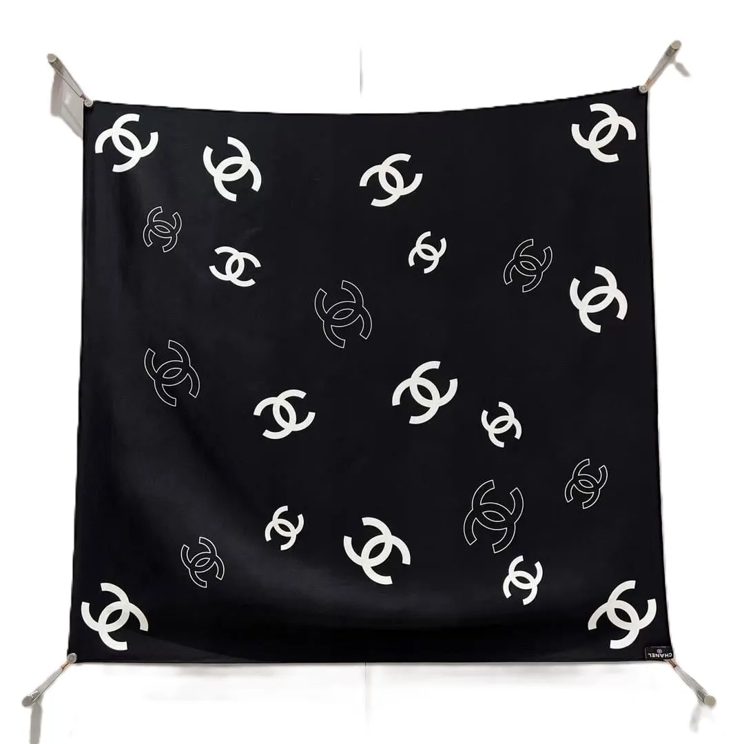 Платок CHANEL