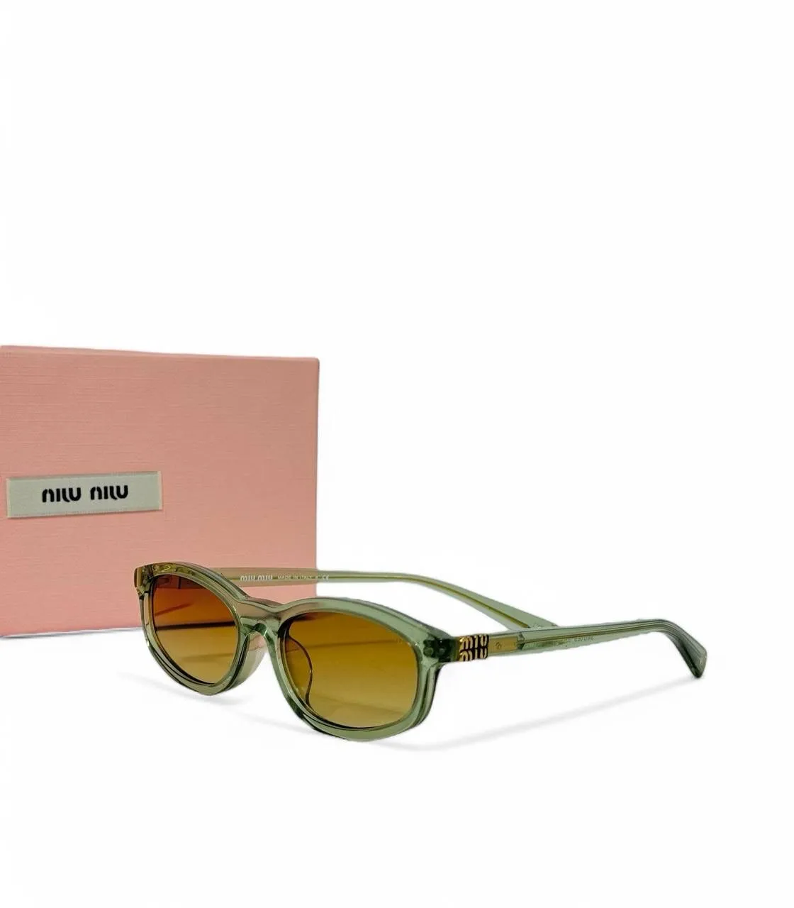 Очки солнцезащитные MIU MIU