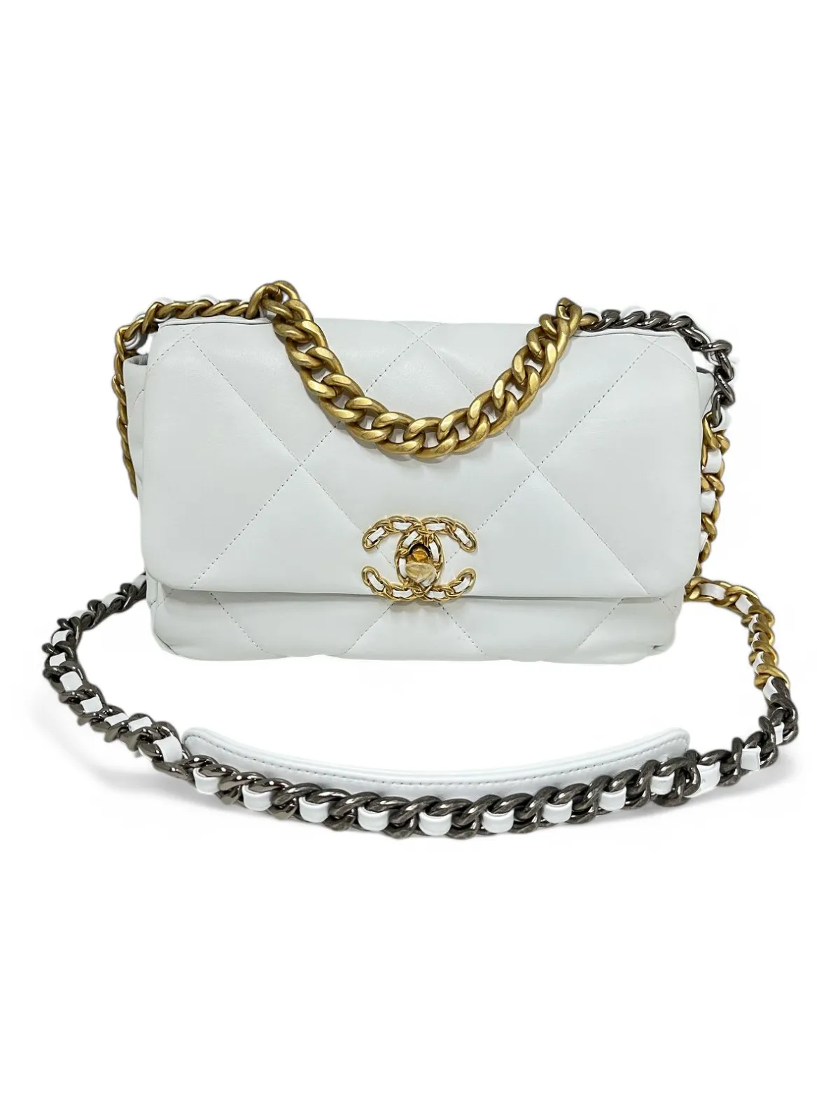 Сумка  CHANEL (26 см)