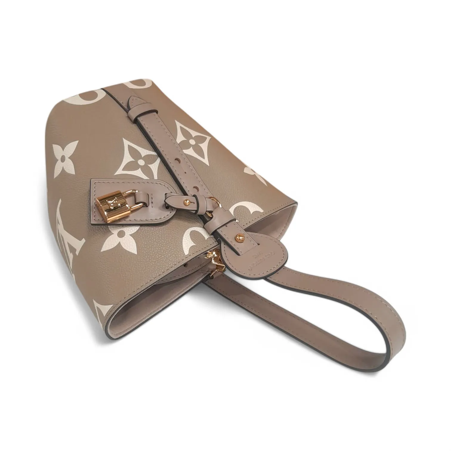 Сумка  LOUIS VUITTON