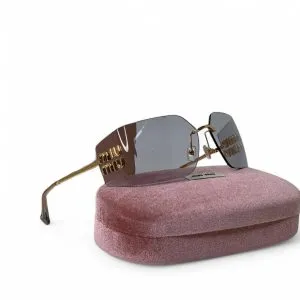 Солнцезащитные очки MIU MIU