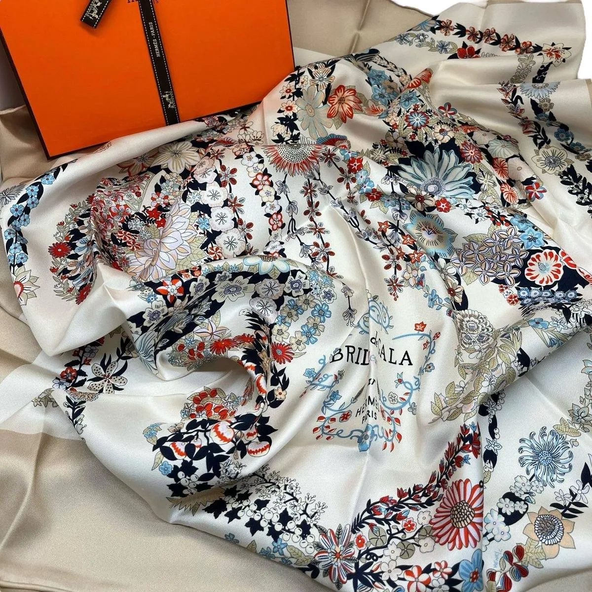 Платок HERMES