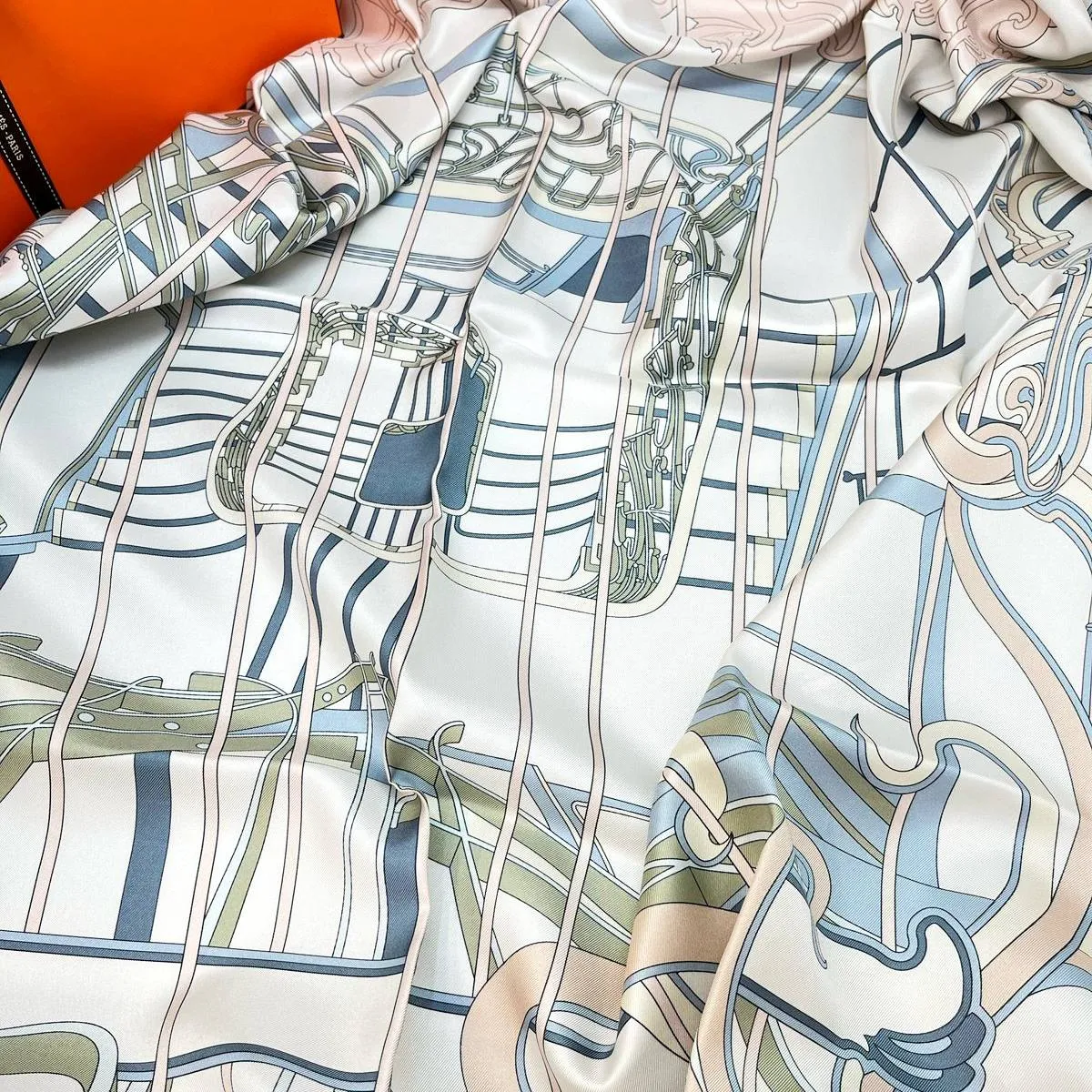 Платок HERMES