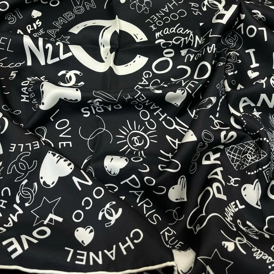 Платок CHANEL