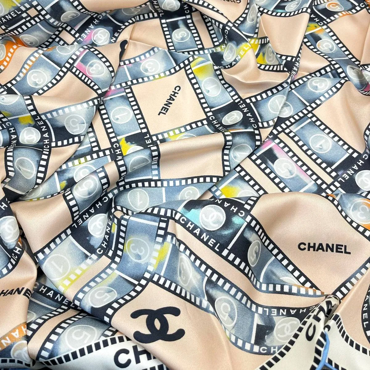 Платок CHANEL