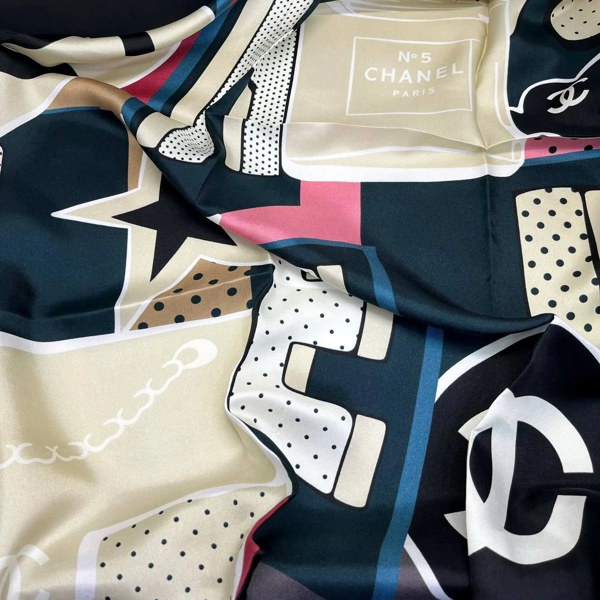 Платок CHANEL