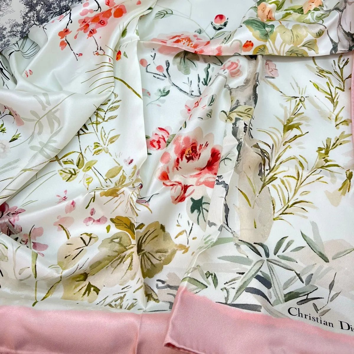 Платок DIOR (140Х140 см)