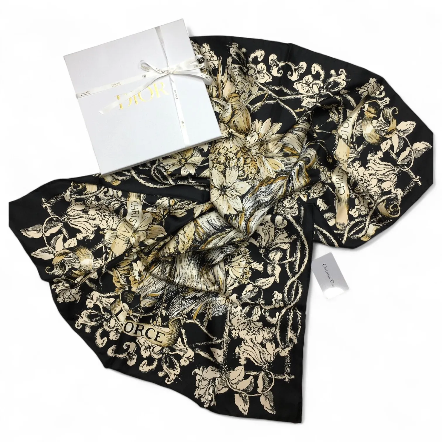 Платок DIOR (90Х90 см)