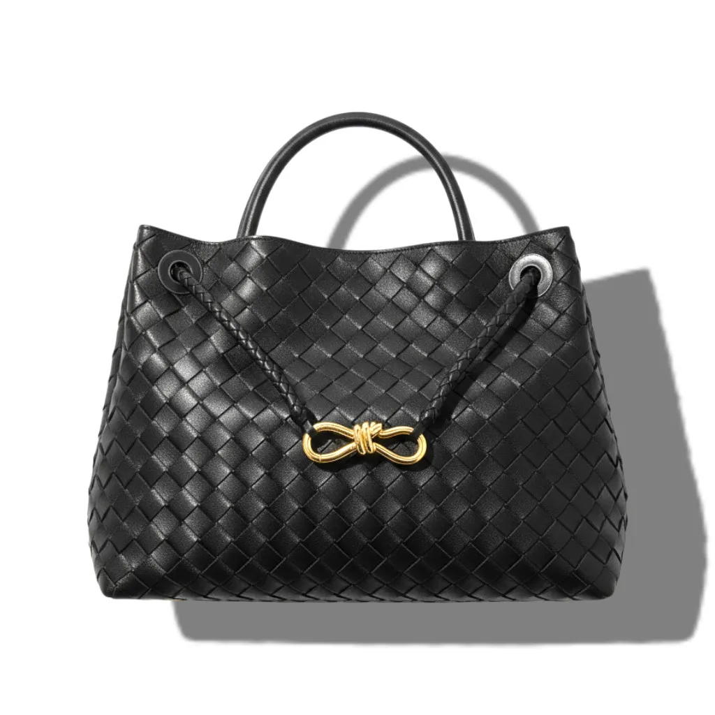 Сумка BOTTEGA VENETA Andiamo (32 см)