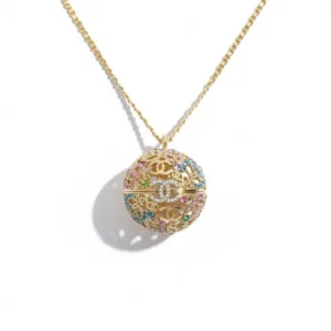 Сумочка CHANEL Filigree Sphere Minaudière (12 см)